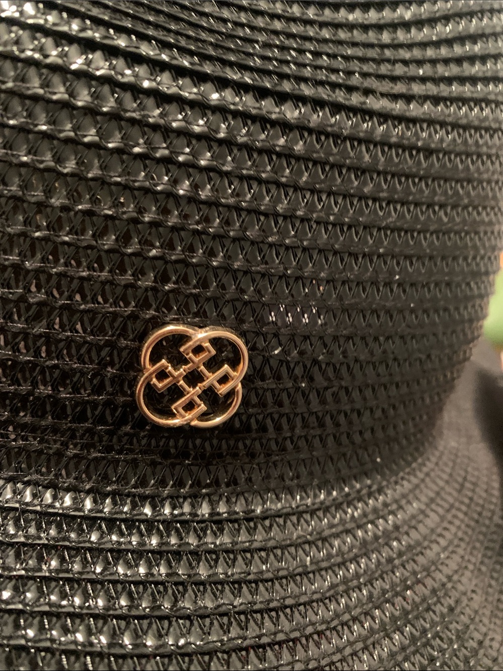 🆕- Daisy Fuentes Woman’s Black Cowgirl Hat with UPF 50+ & Gold Emblem - Picture 5 of 8